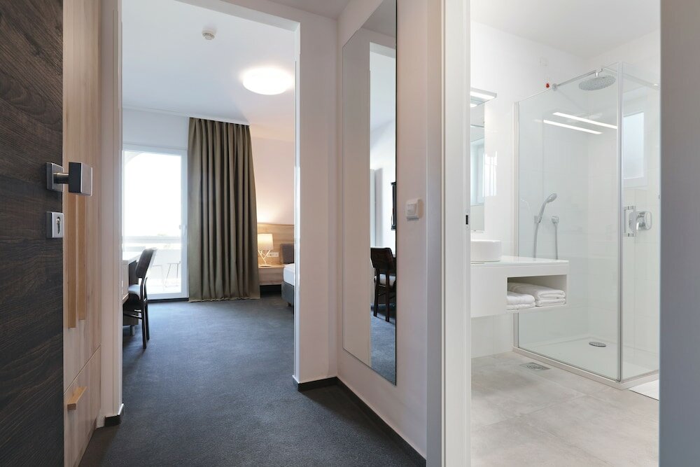 Фото Hotel Mediteran