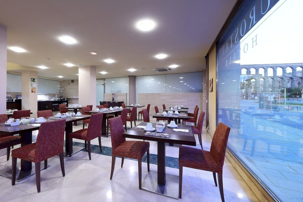 Фото Eurostars Plaza Acueducto