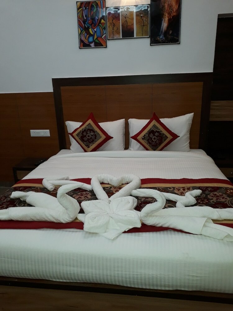 Фото Отель The Golden Sunrise