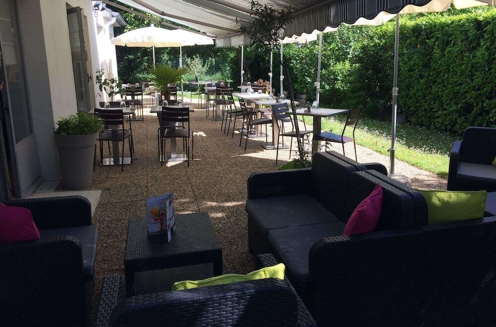 Фото Campanile Cergy Pontoise