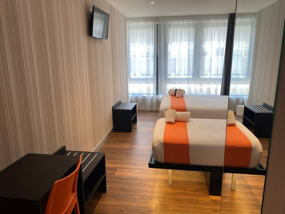 Фото EasyHotel Lisbon