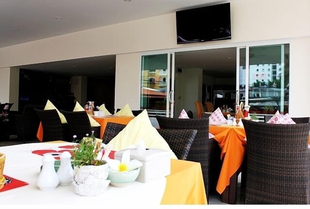 Фото Soi 2 inn Pattaya