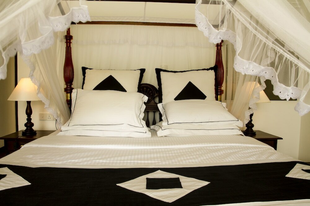 Фото Sea World Boutique Hotel