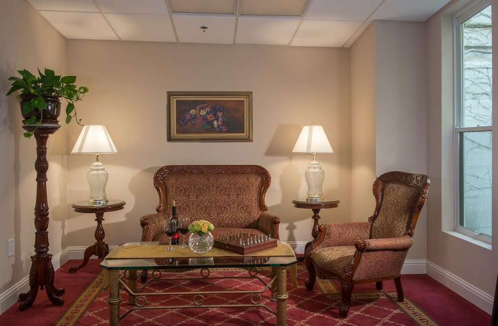 Фото The Monterey Hotel