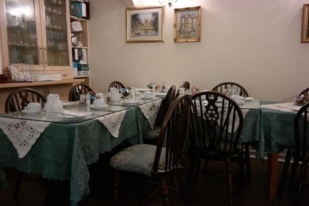 Фото Acorn Guest House