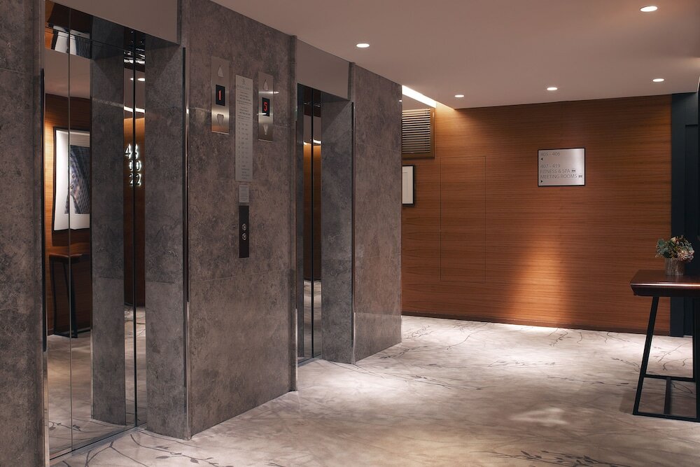 Фото Renaissance Paris Republique Hotel