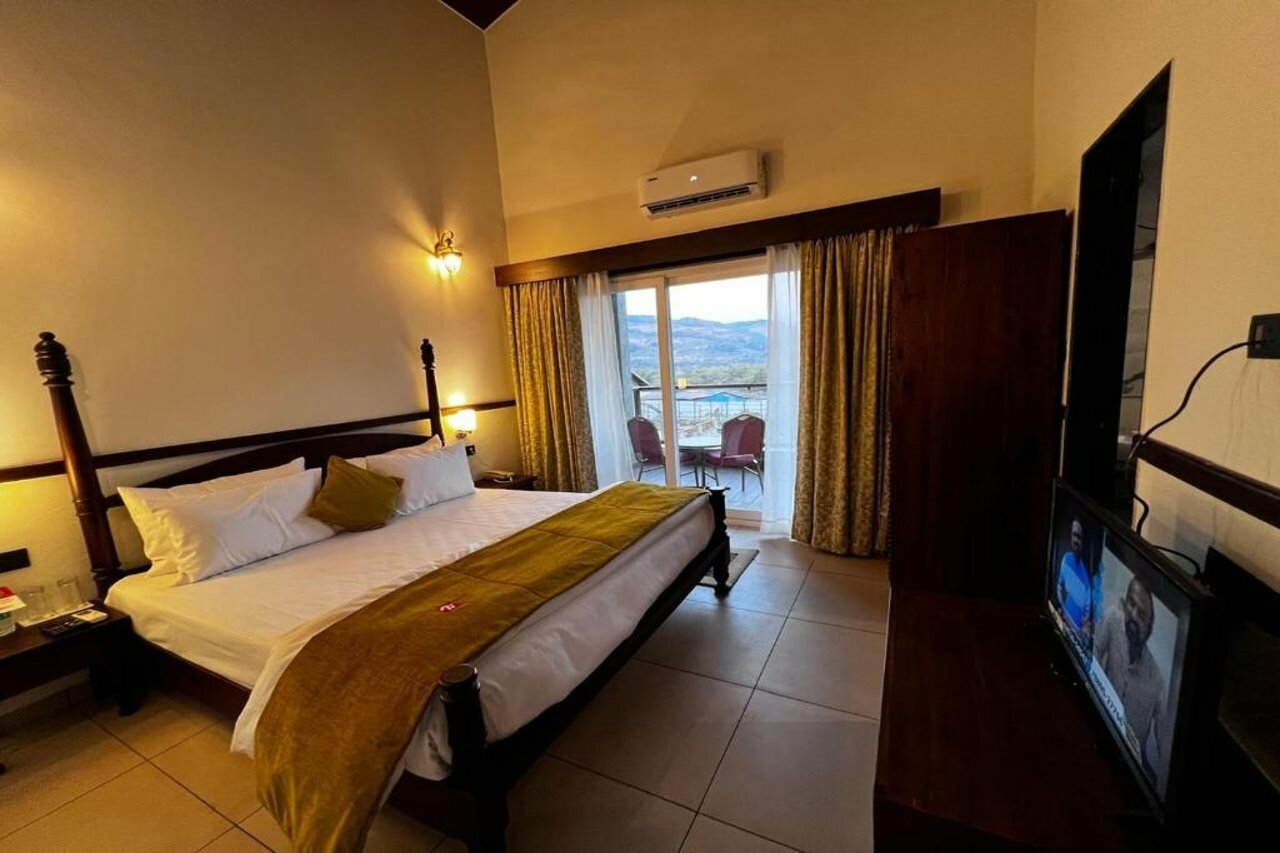 Фото Mastiff Grand La Villae Resort