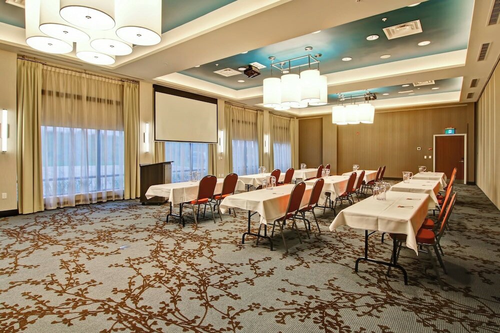 Фото TownePlace Suites by Marriott Kincardine