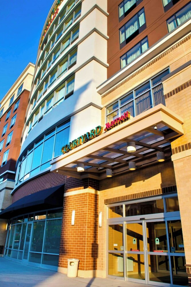 Фото Courtyard by Marriott Newark Downtown