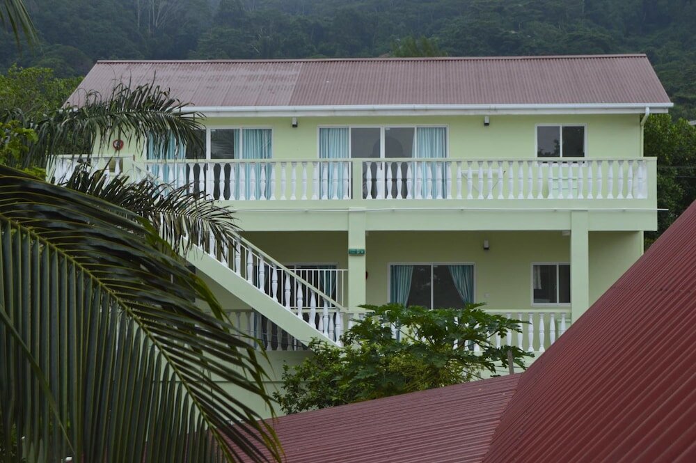 Фото отеля 3