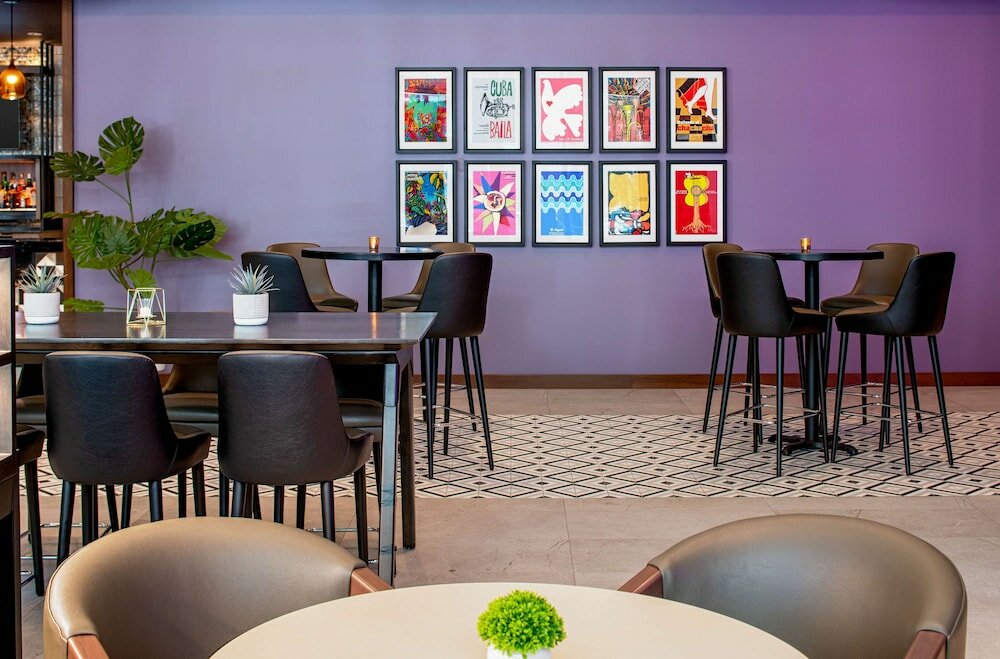 Фото Hyatt House Tampa Downtown