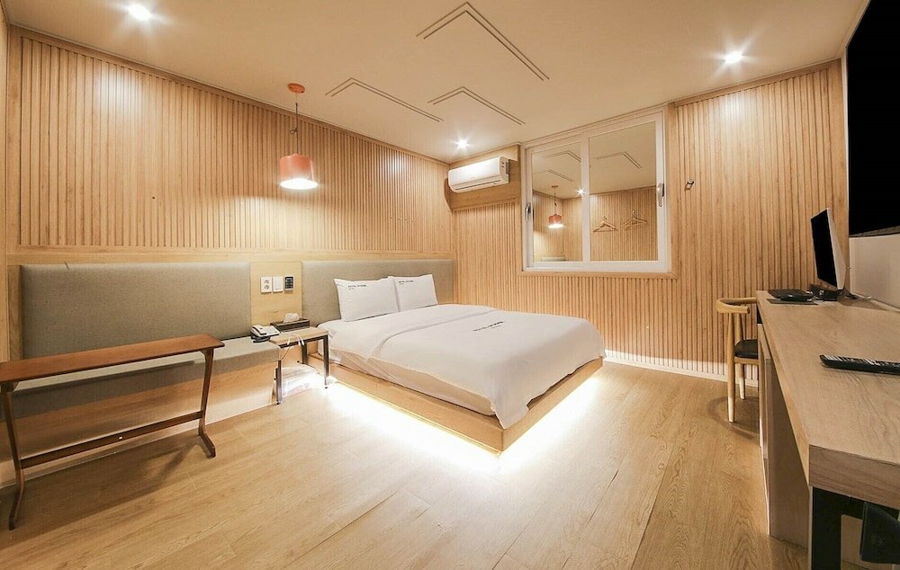 Фото Hotel Yeogiuhtte Gwangju Station