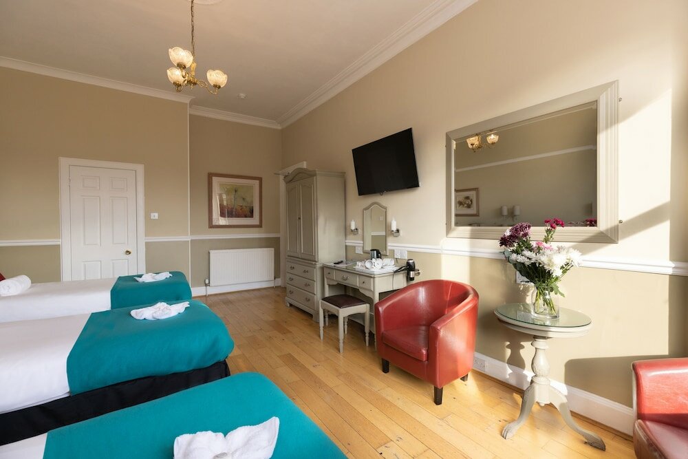 Фото The Haymarket Lairg Hotel