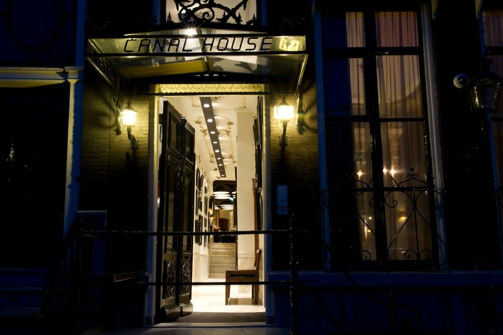 Фото Canal House