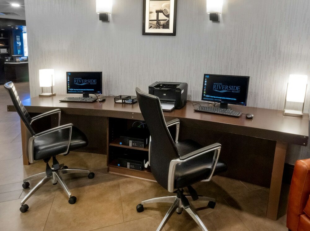 Фото Niagara Riverside Resort, Bw Premier Collection