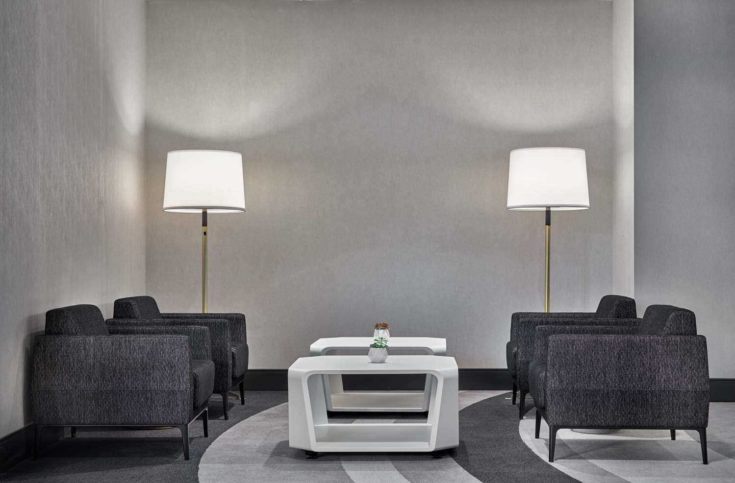 Фото Hilton Des Moines Downtown