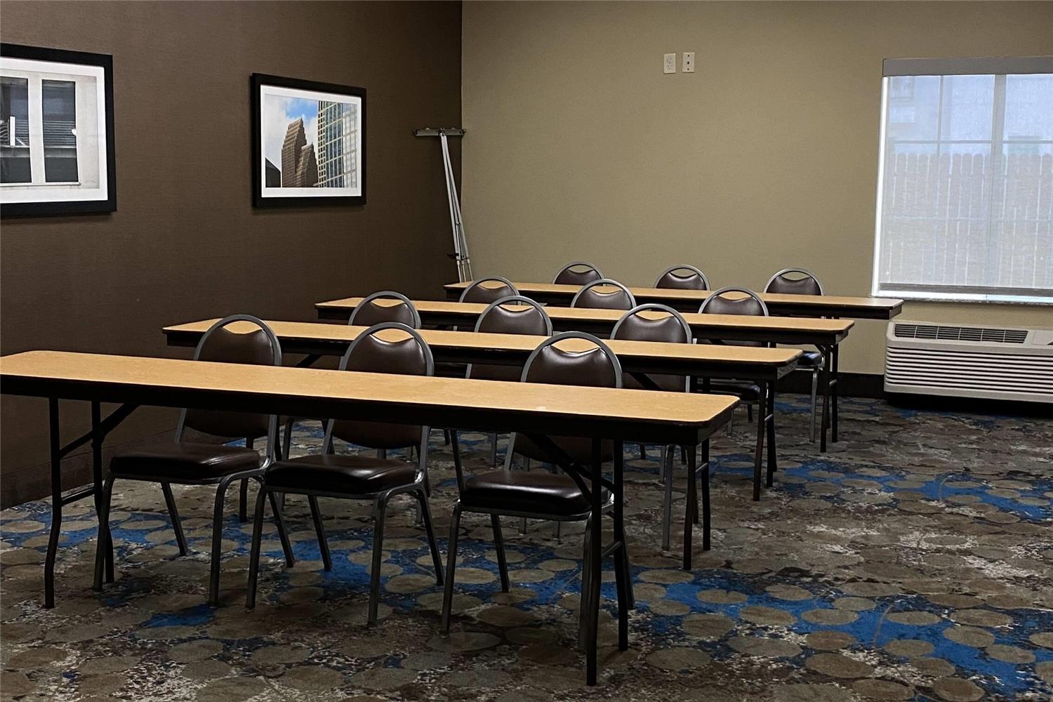 Фото La Quinta Inn & Suites by Wyndham Houston Energy Corridor