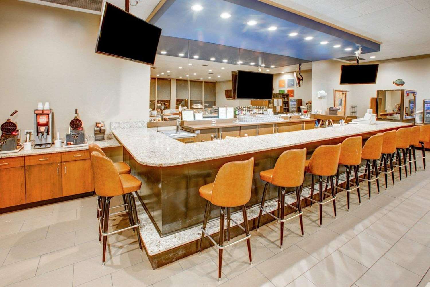 Фото Comfort Inn Conference Center