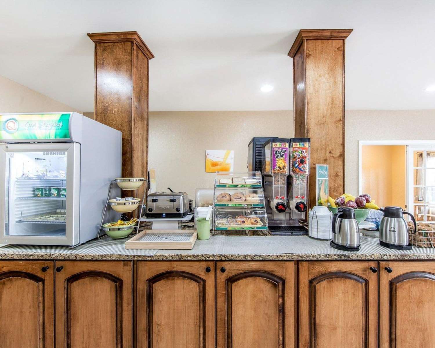 Фото Quality Inn & Suites