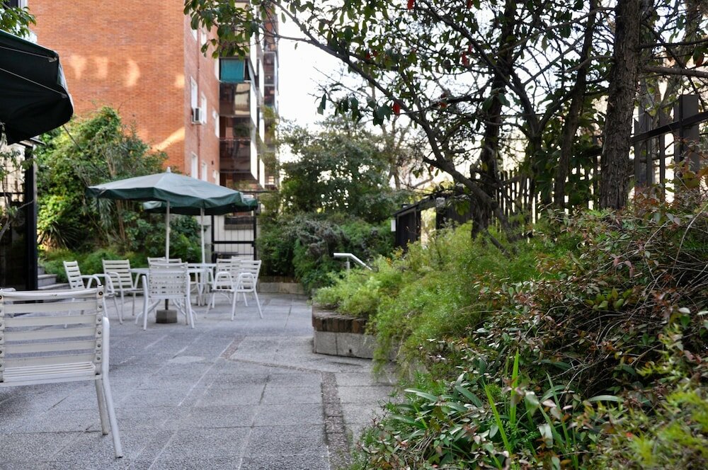 Фото Golf Tower Suites & Apartments