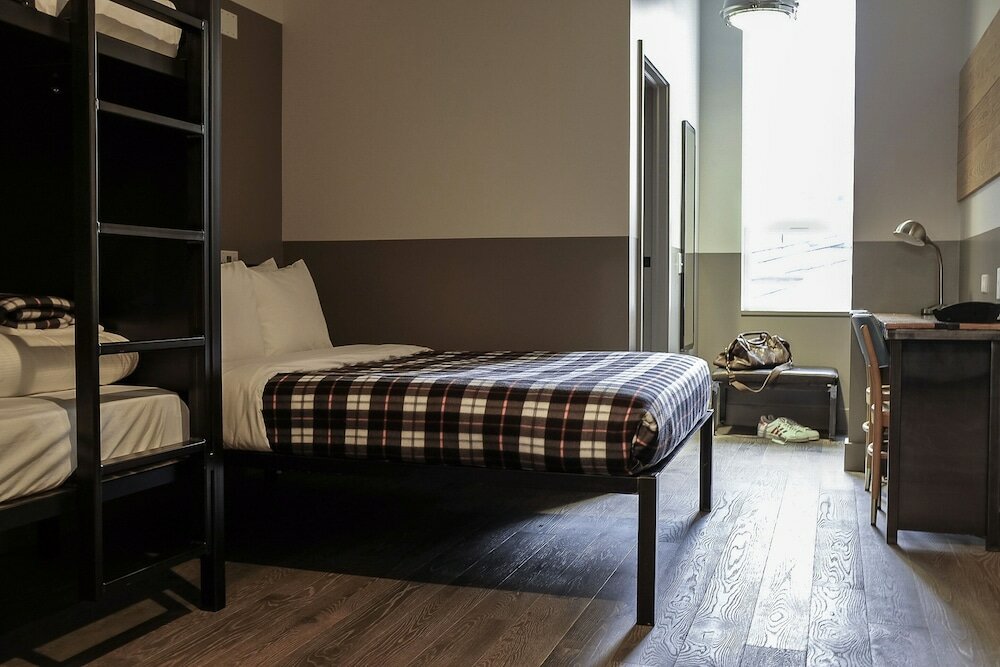 Фото The Chicago Hotel Collection River North