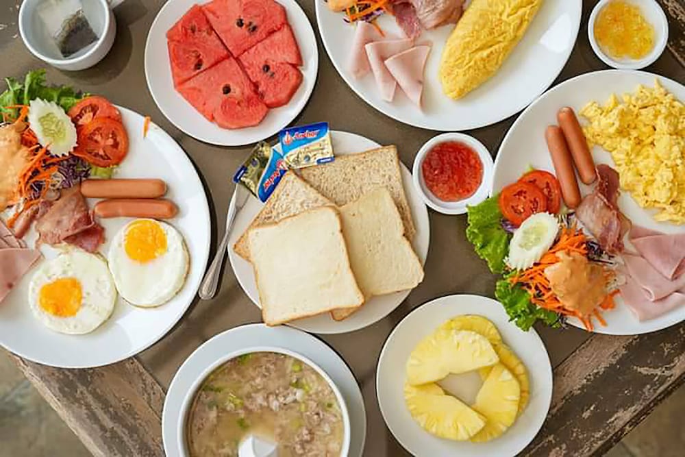 Фото Olive Tree Hotel