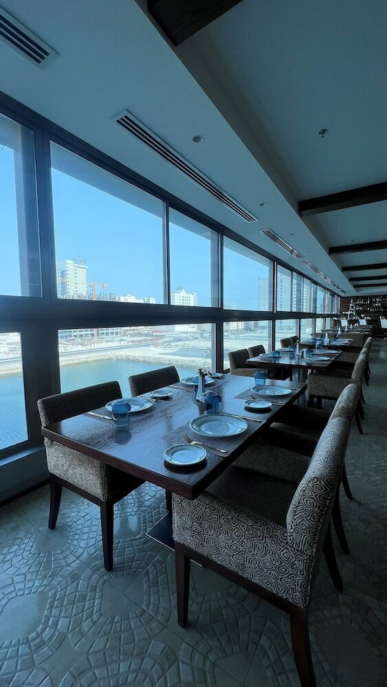 Фото The Seven Hotel