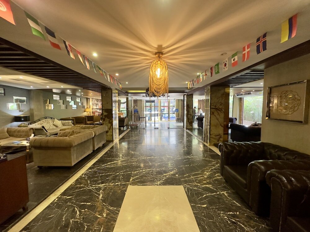 Фото The Elite Residence Dhaka