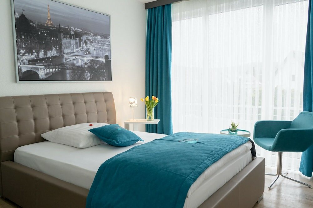 Фото Friends Hotel Bad Salzuflen