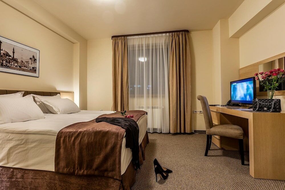 Фото 103877727918