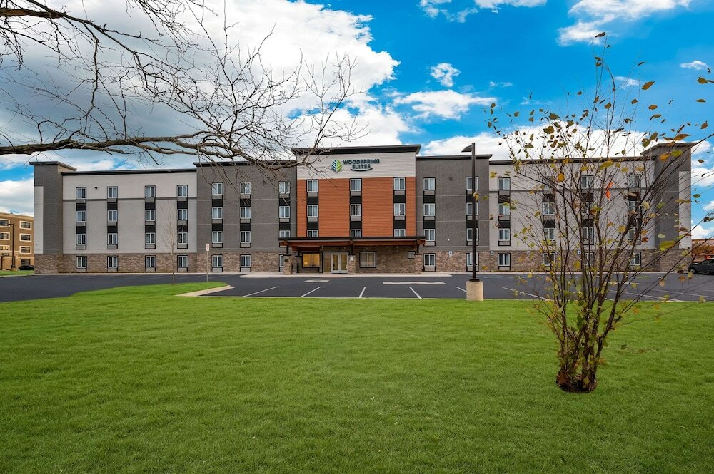 Фото Woodspring Suites Dearborn - Detroit