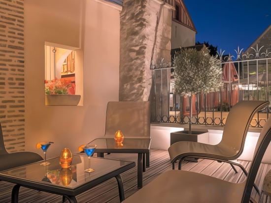 Фото Aux Vieux Remparts