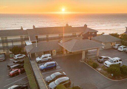 Гостиница Surfland Hotel в Линкольн Сити