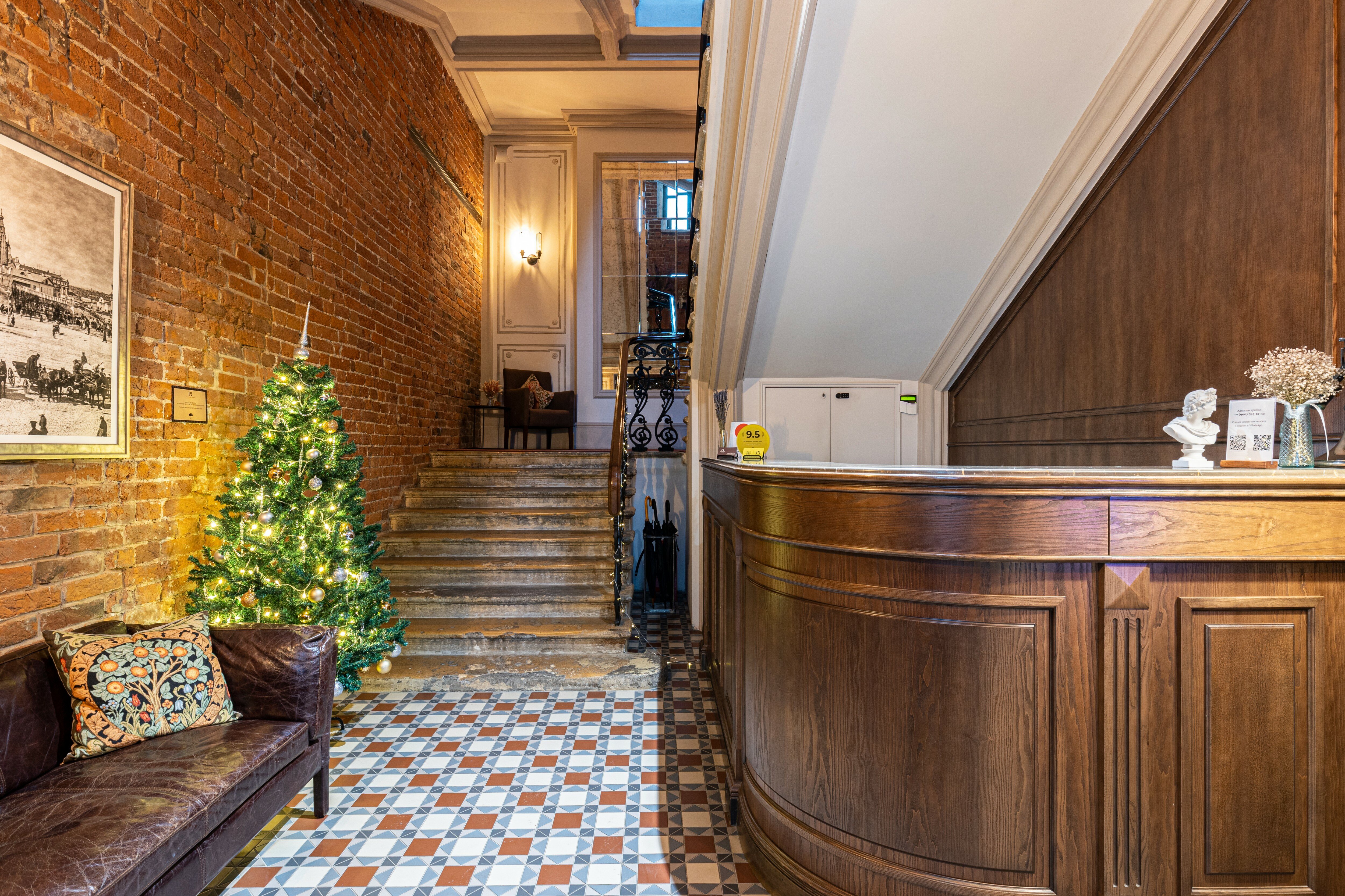 Фото отеля 2