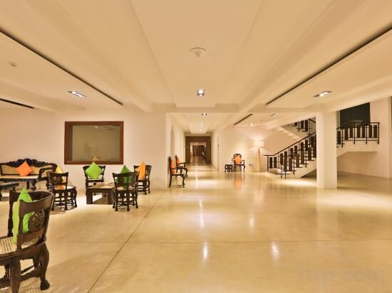 Фото Rajarata Hotel