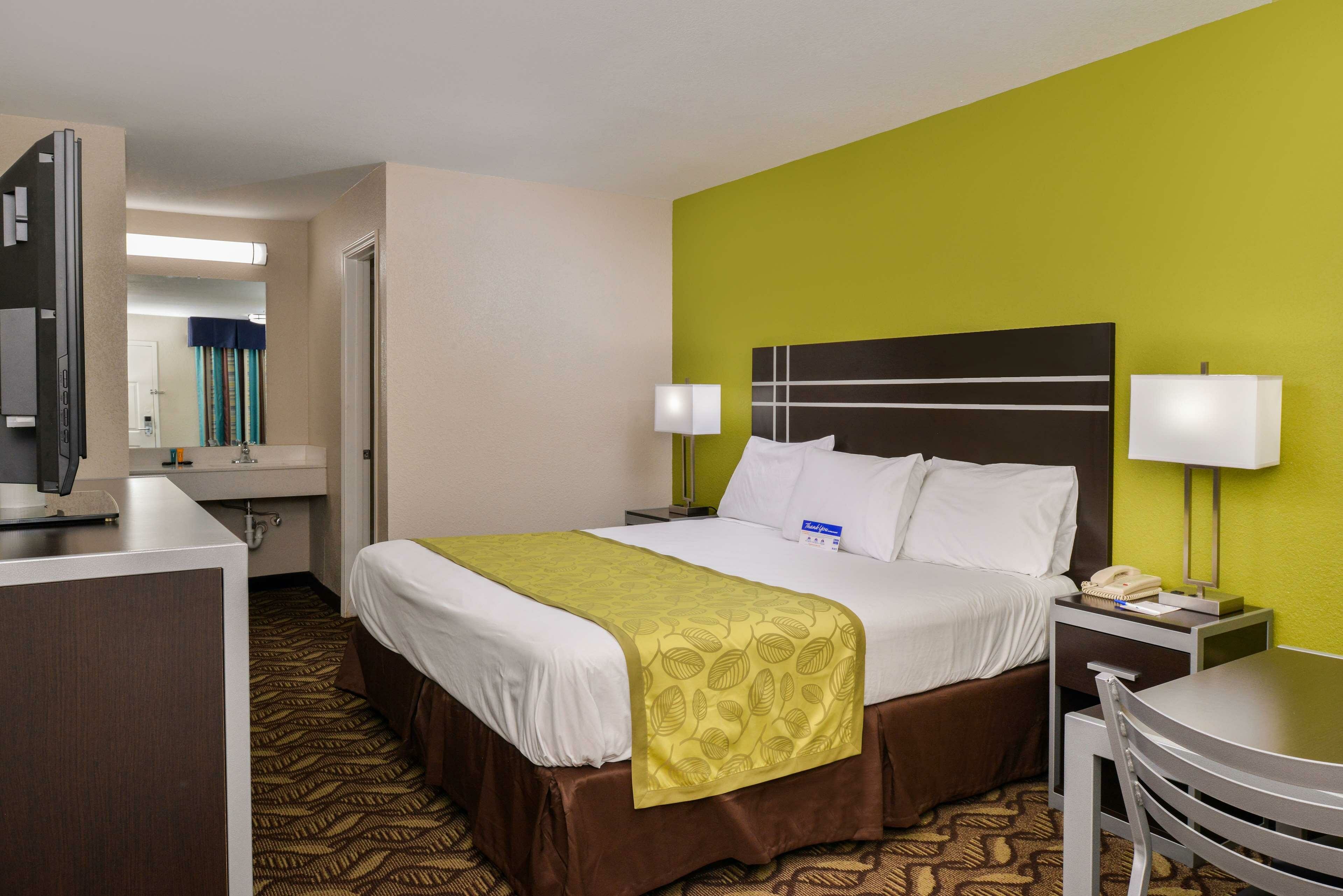 Фото Americas Best Value Inn Pasadena Houston