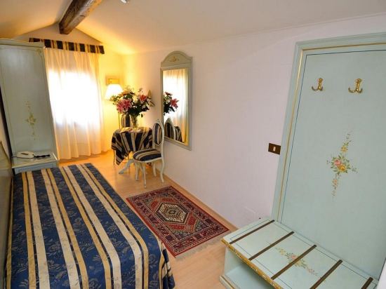 Фото Hotel Orion