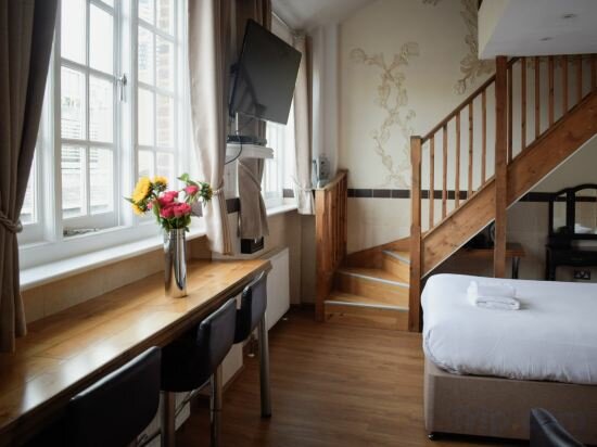 Фото Berkley Aparthotel