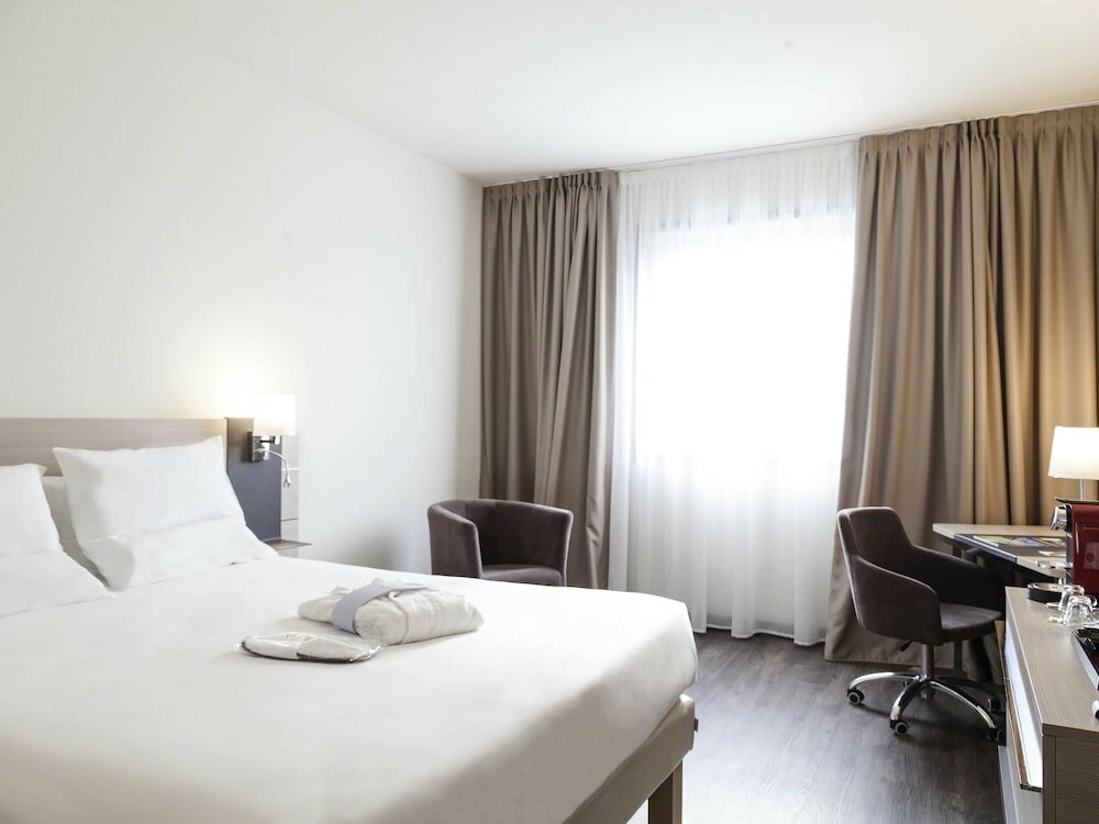 Фото Novotel Brescia 2