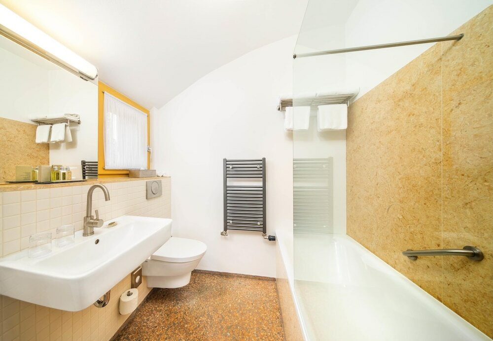 Фото Bellevue Hotel Karlov