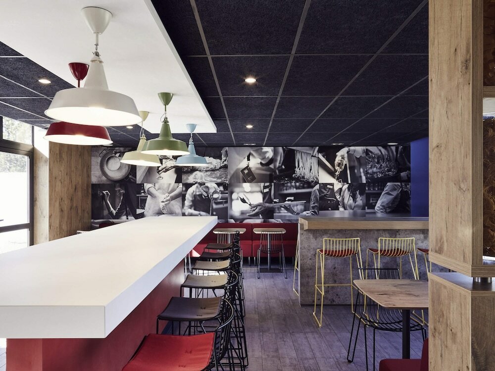 Фото Hôtel ibis Aix EN Provence