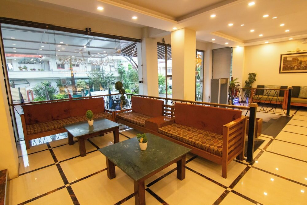 Фото Grand Islamabad Hotel