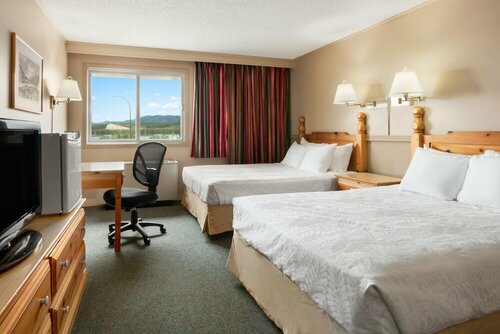 Гостиница Quality Inn & Suites в Уайтхорс