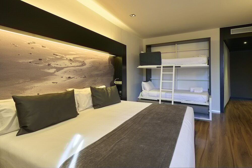 Фото Catalonia Catedral Hotel