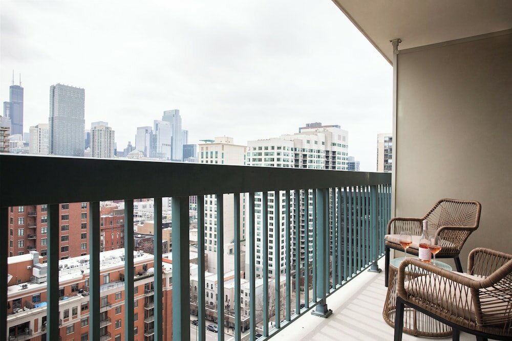 Фото Kasa Magnificent Mile Chicago