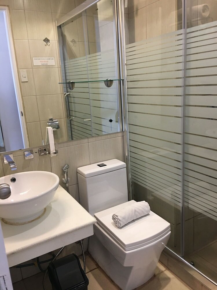 Фото Regency Grand Suites