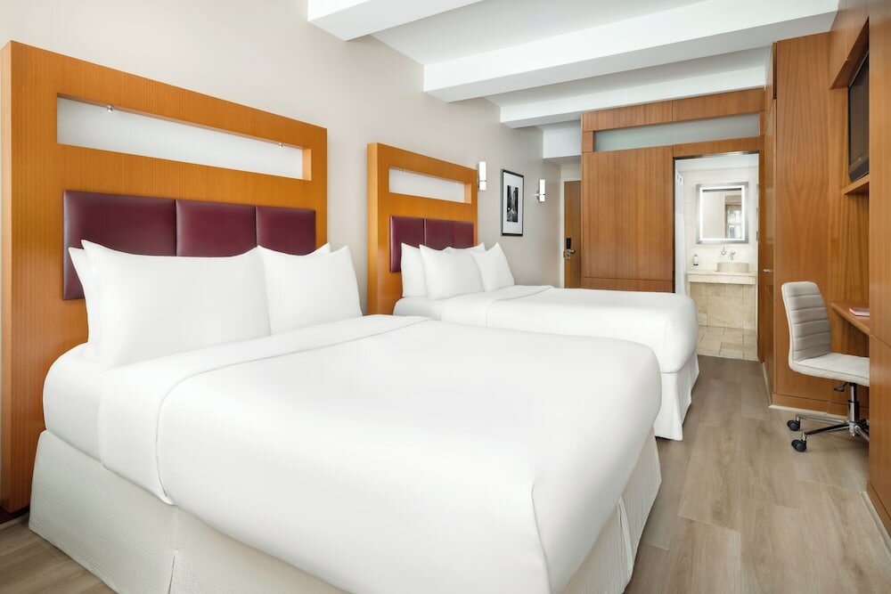 Фото Hotel 57 by LuxUrban, Trademark Collection by Wyndham