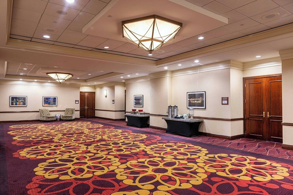 Фото Marriott Pittsburgh City Center Hotel