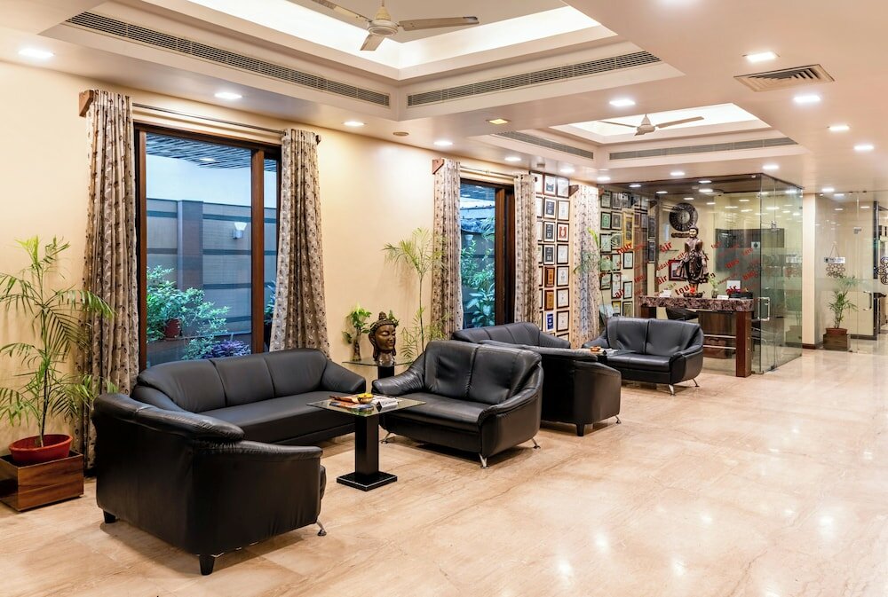 Фото Amantra Comfort Hotel
