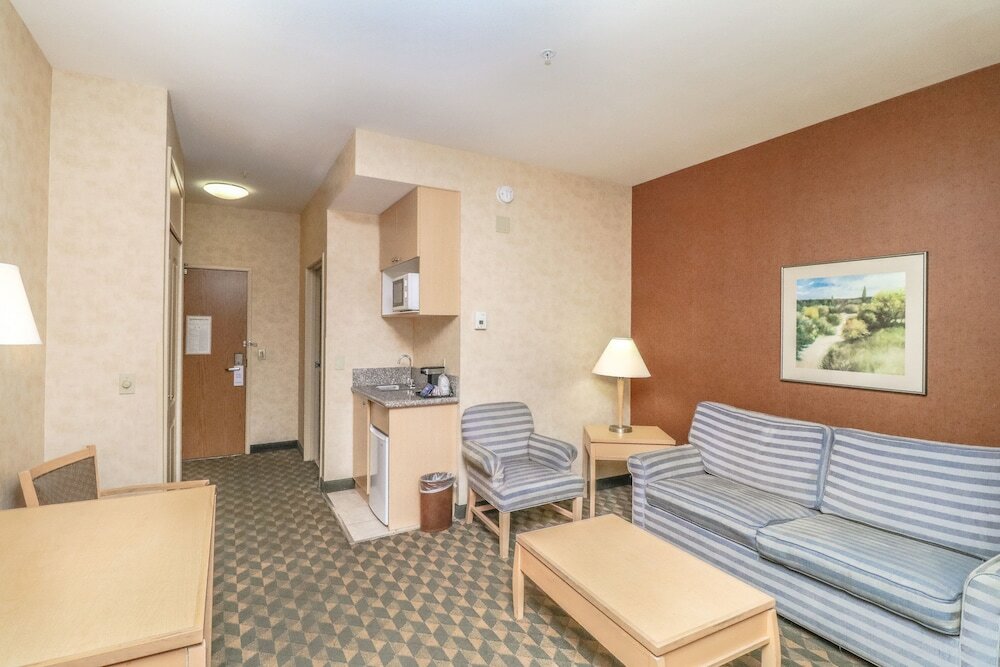 Фото Best Western Plus North Las Vegas Inn & Suites